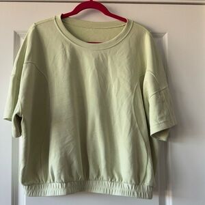 lululemon Softstreme Gathered T-Shirt - Dewy - sz. 12